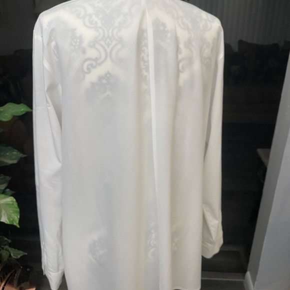 Top - Picture 3 of 3